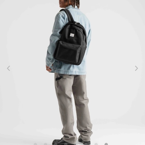 BRAND NEW Herschel Backpack - Picture 4 of 6